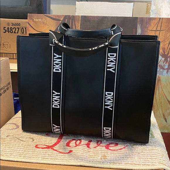 DKNY Black Large Cassie Tote - Picture 1 of 5